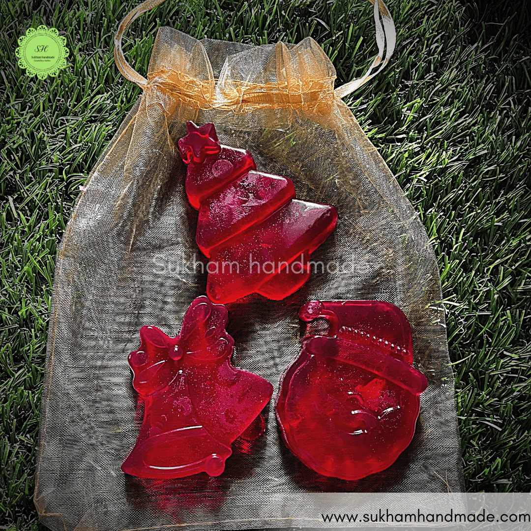 Xmas Mini soap hamper with 3 soaps
