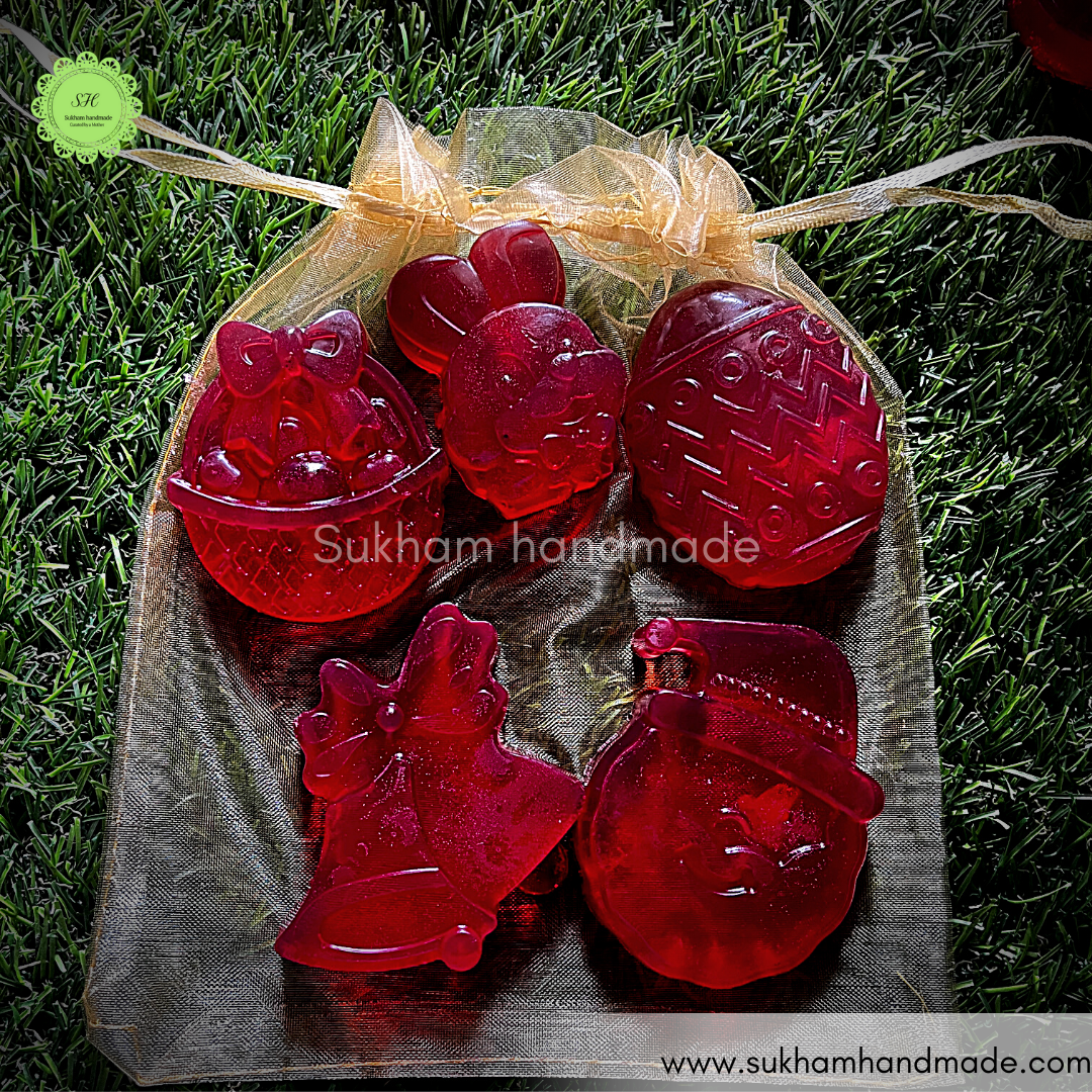 Xmas Mini soap hamper with 5 soaps