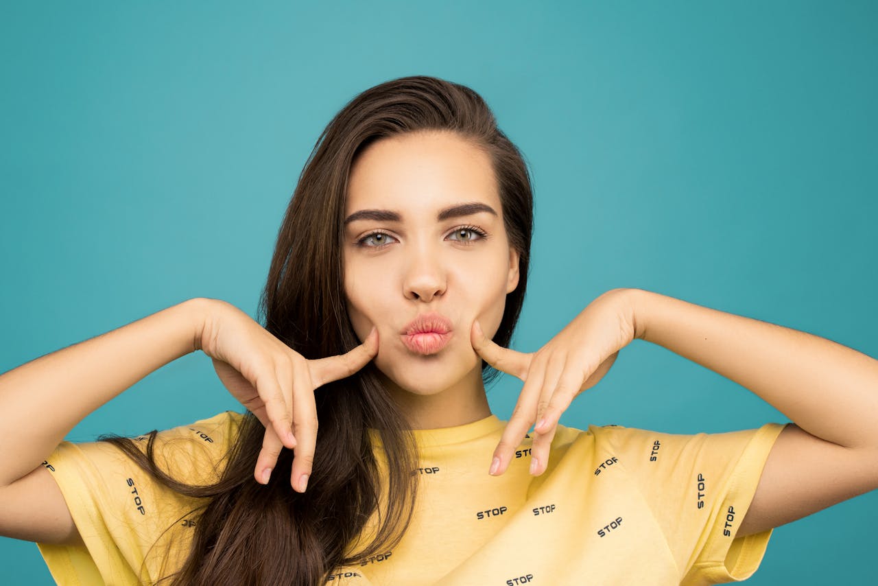 Dry and Peeling Lips: Easy Solution For Dry Lips